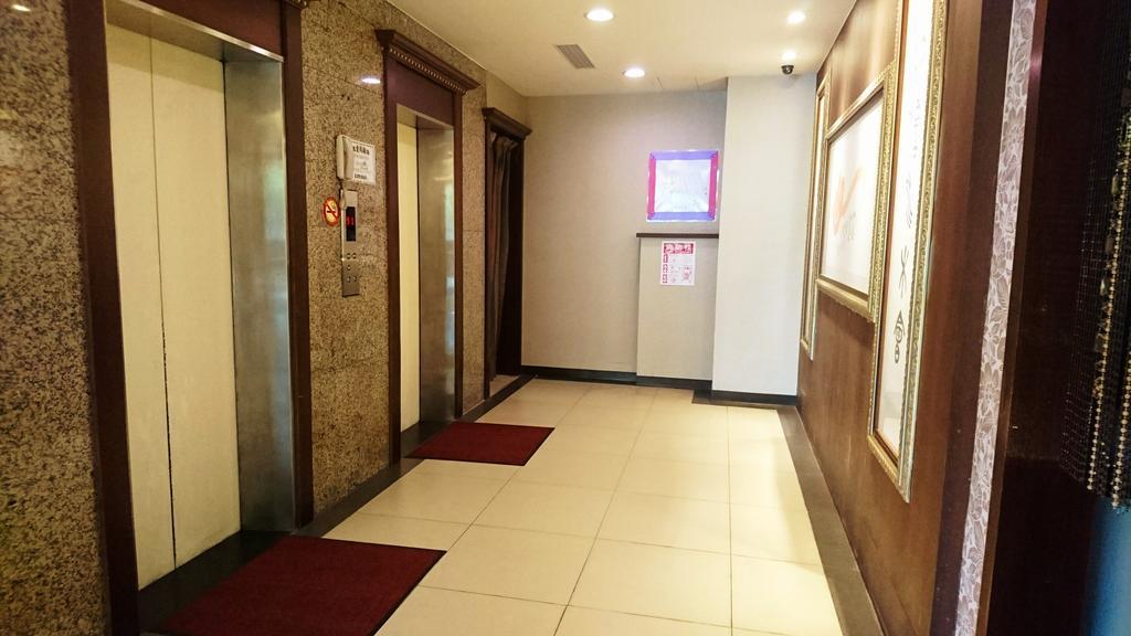 Metropolis Hotel Taoyuan Extérieur photo
