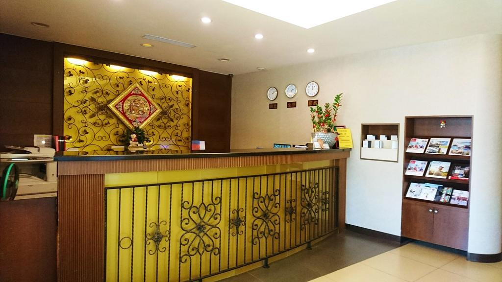 Metropolis Hotel Taoyuan Extérieur photo