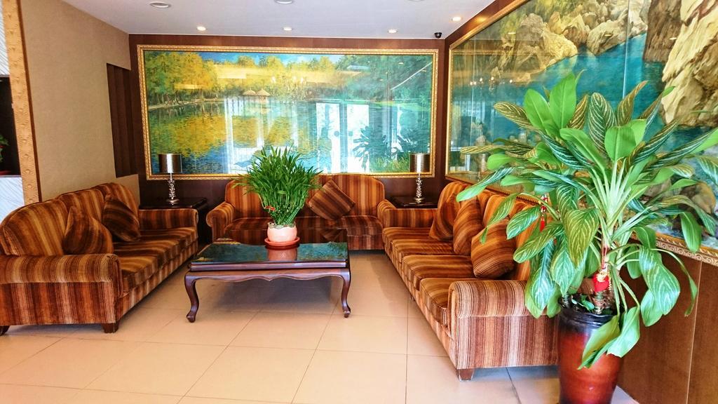 Metropolis Hotel Taoyuan Extérieur photo